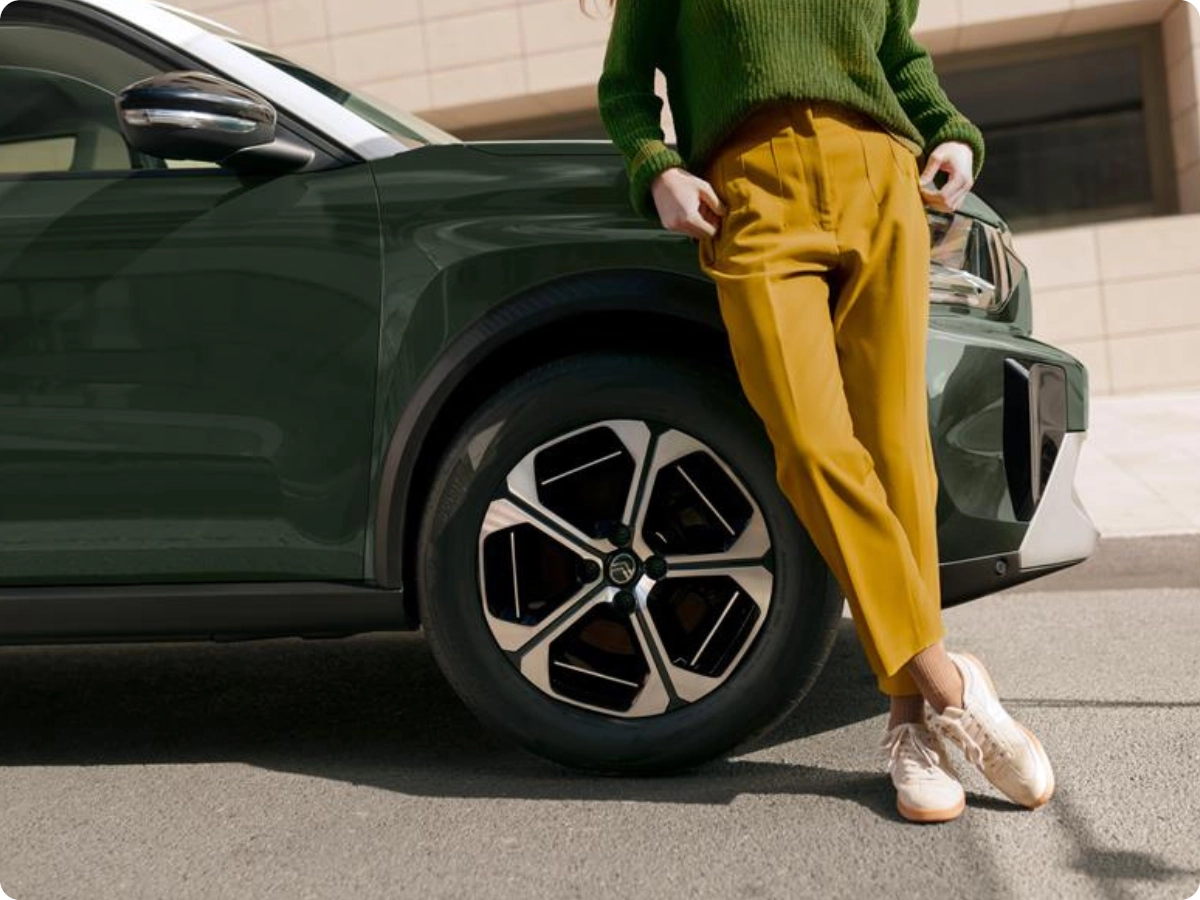 Close‑up van het wiel van de Citroën ë‑C3 Aircross elektrische SUV ter illustratie van de inruilservice voor snelle, gemakkelijke en betaalbare mobiliteit.